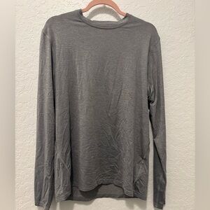Greyson long sleeve M